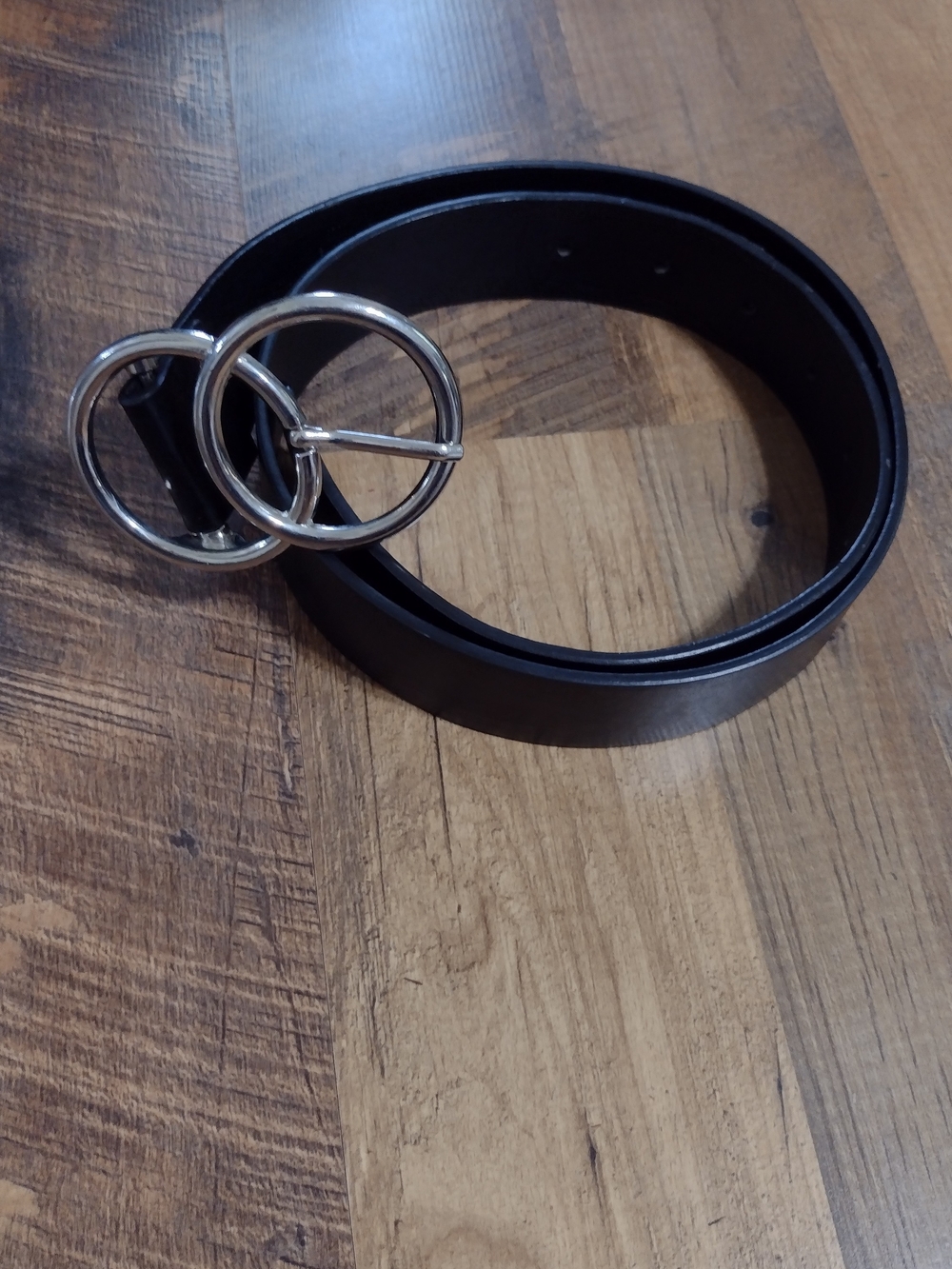 Women's Black Leather Belt with Silver Double-Ring Buckle